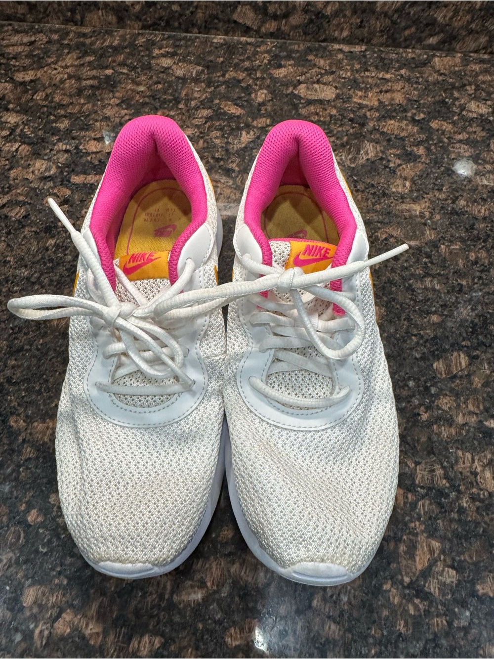Nike Women’s White Running Sneakers with Pink Lining